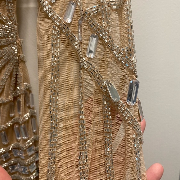 SHOWSTOPPING NEW YEAR’S EVE DRESS - Picture 5 of 9